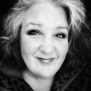 Meet your Posher, Joy